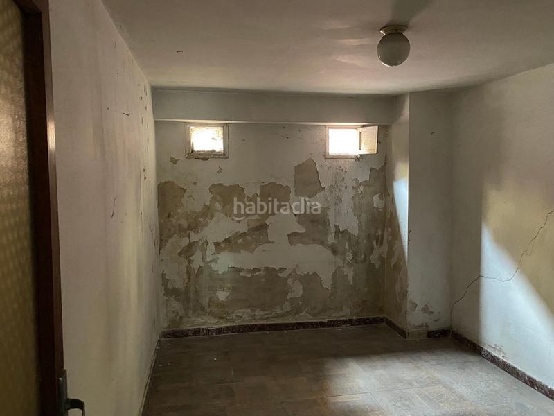 Foto bdf0dbf6-f81d-4d3d-996e-73a221b04f00. Alquiler local comercial en La Arena Gijón