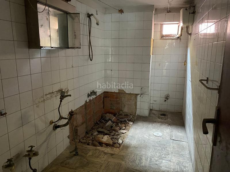 Foto 938ceda4-f544-4030-bc28-d6fbd59e8da2. Lloguer local comercial a La Arena Gijón