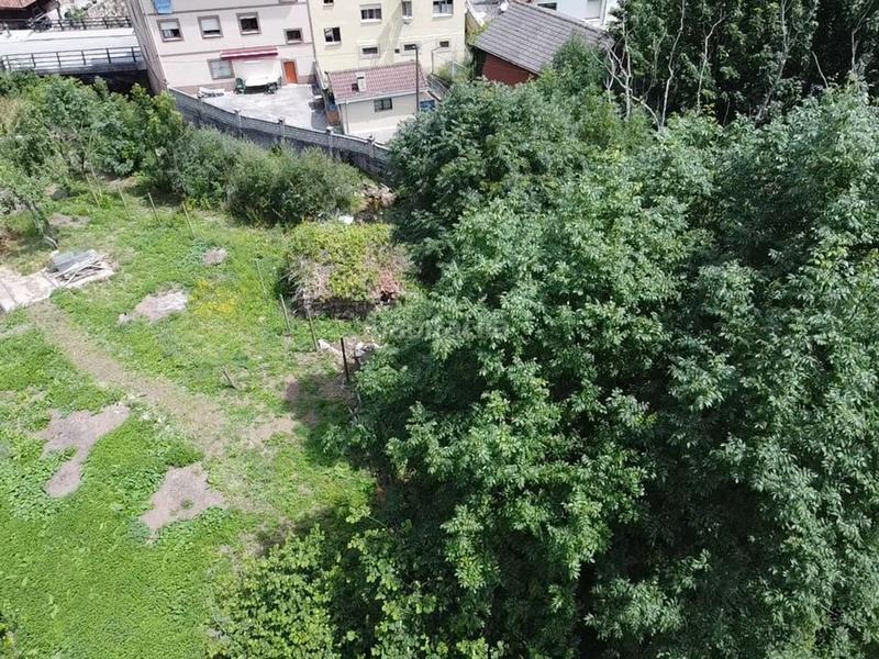 Foto 07b412b3-aa50-41cf-9265-80c7836485ca. Terreno residencial finca en pola en Somiedo