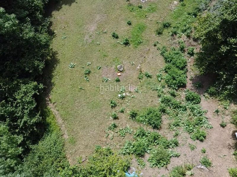 Foto 08d6b18b-95dc-49b1-8cb6-e98b1f50eb03. Terreno residencial finca en pola en Somiedo