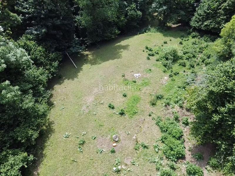 Foto 6e850a46-bbb8-4adb-aa58-fc8957bff7f4. Terreno residencial finca en pola en Somiedo