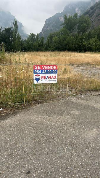 Foto d8ed4398-0e7a-41fe-86f5-7d82c64368a0. Terreno residencial en Somiedo