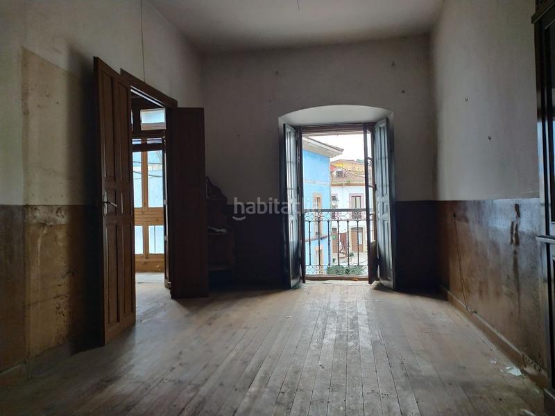 Foto 488ee5fe-fa04-4a9f-8c16-8a429e4c08bb. Casa amb piscina a Salas