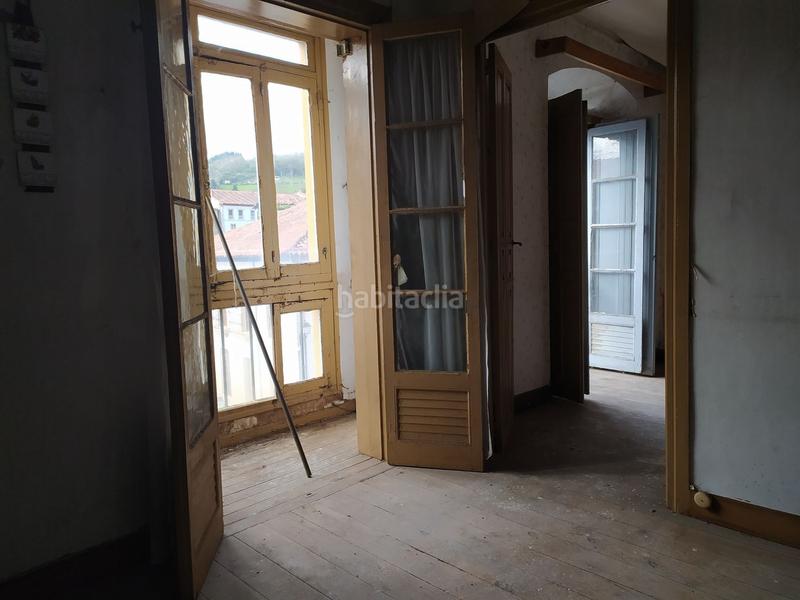 Foto 5cd19aa3-1e32-4768-8fc7-c9db7baf024a. Casa amb piscina a Salas