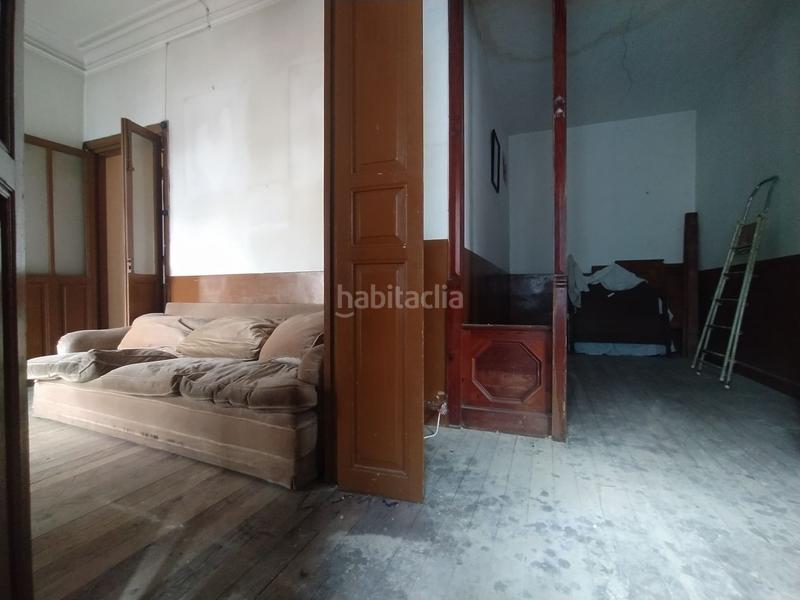 Foto c2747fd2-8528-46da-b8e5-54956e6ff57e. Casa amb piscina a Salas