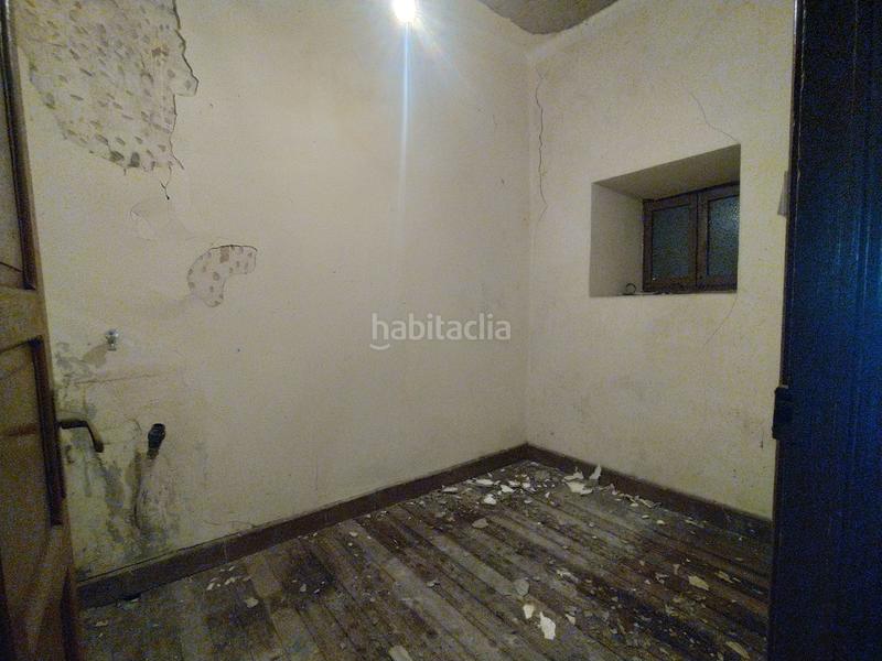 Foto f61f6e5f-4a32-4746-81c1-31660ef05dfc. Casa amb piscina a Salas