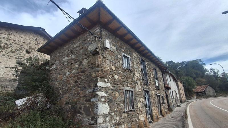 Foto 238e0e54-c264-40d7-a0f1-9f2084c71086. Casa  puerto de pajares en Lena