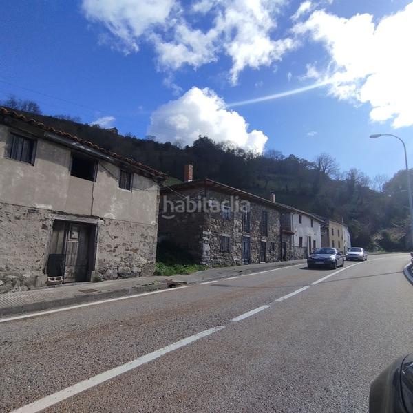 Foto f96510ce-5e04-490f-85ab-48977d6e0a28. Casa  puerto de pajares en Lena