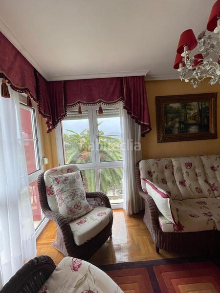 Foto 21bed712-c23d-4838-b0d9-64f94e9b22bd. Casa amb calefacció aparcament piscina a Leorio Gijón