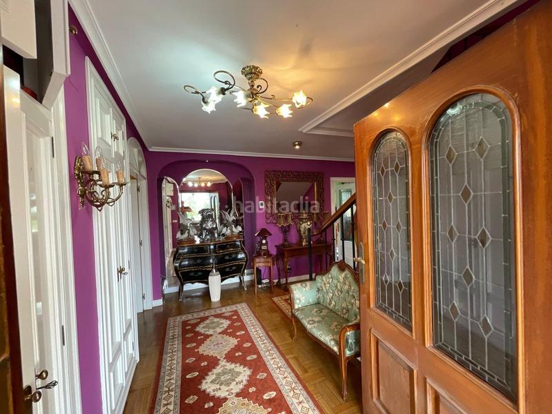 Foto 45d71ad4-4c9f-45d8-9d0c-9fd1a3cece21. Casa amb calefacció aparcament piscina a Leorio Gijón