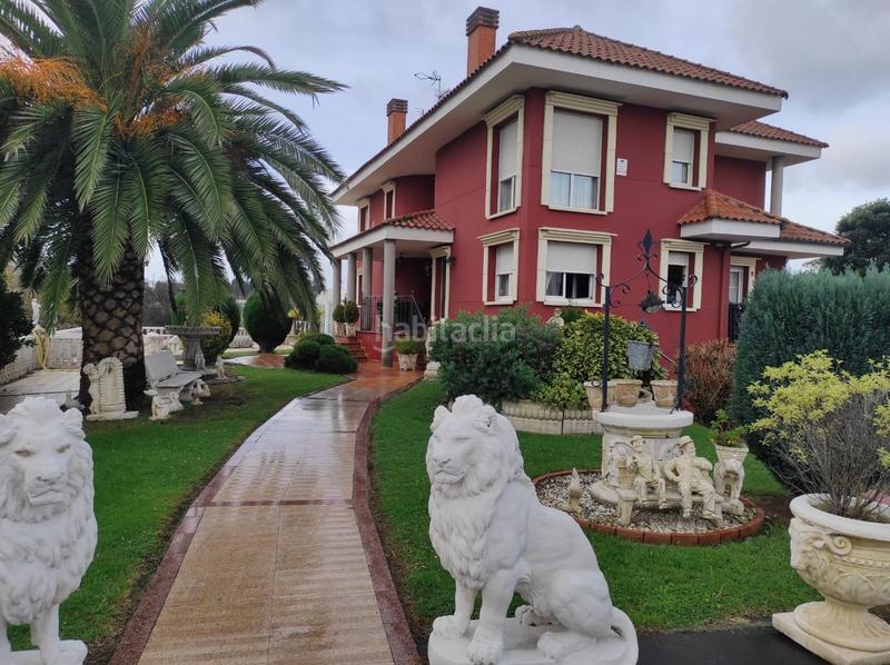 Foto c5773c1d-ca05-46c3-925b-048770b779d6. Casa amb calefacció aparcament piscina a Leorio Gijón