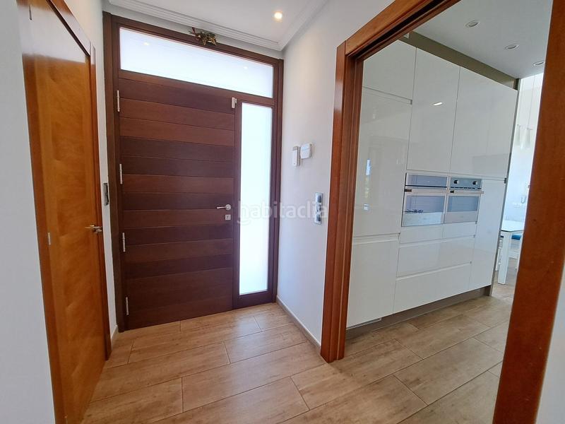 Foto ebbe9745-1380-418a-9233-10a4f5a1c714. Casa amb calefacció aparcament piscina a Porceyo Gijón