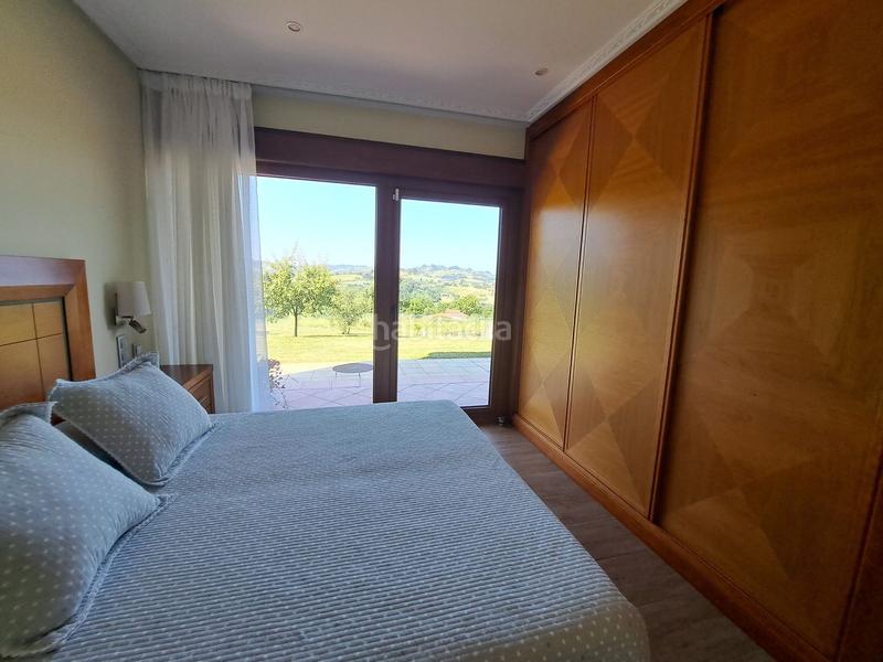 Foto 3a4ab05c-a301-42ed-8187-ac2bfe8383ed. Maison avec chauffage parking piscine dans Porceyo Gijón