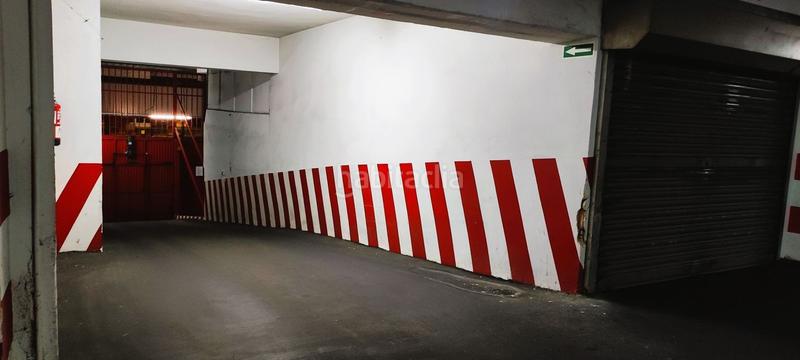 Foto d2bbcbf6-56f3-48e8-ba4b-8290c9ba3a10. Car parking in Llano Gijón