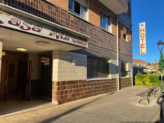 Etagenwohnung in Salas. Tu hotel en la ruta del camino de santiago.