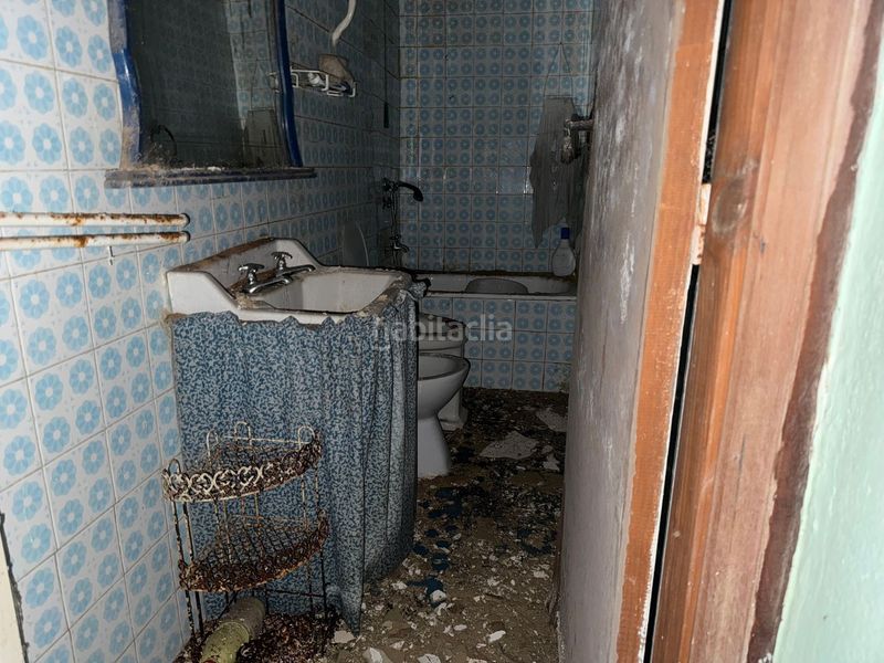 Foto 6d0492c2-8346-4d98-9069-138a72da7972. Casa amb piscina a Pravia