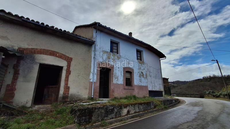 Foto 7192b000-c54b-4c71-8a46-1cb235f8b53e. Casa en la pola Siero Siero