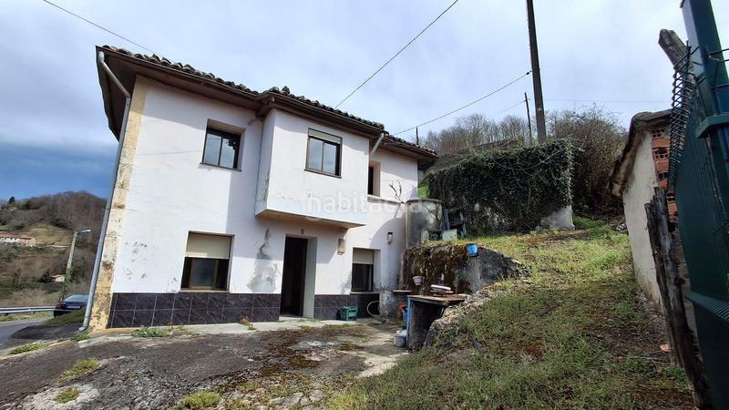 Foto 8ad41c11-292b-4115-8880-b35d68e82b86. Casa en la pola Siero Siero