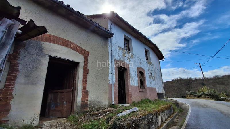 Foto cb8e4966-ba5e-4555-b599-8ba48c5396ba. Casa en la pola Siero Siero