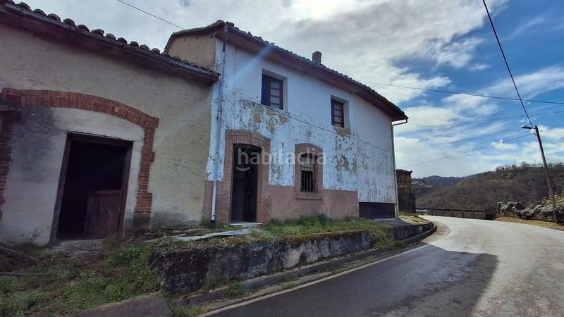 Foto e583267c-ceaf-424a-b13d-49d897fad685. Casa en la pola Siero Siero