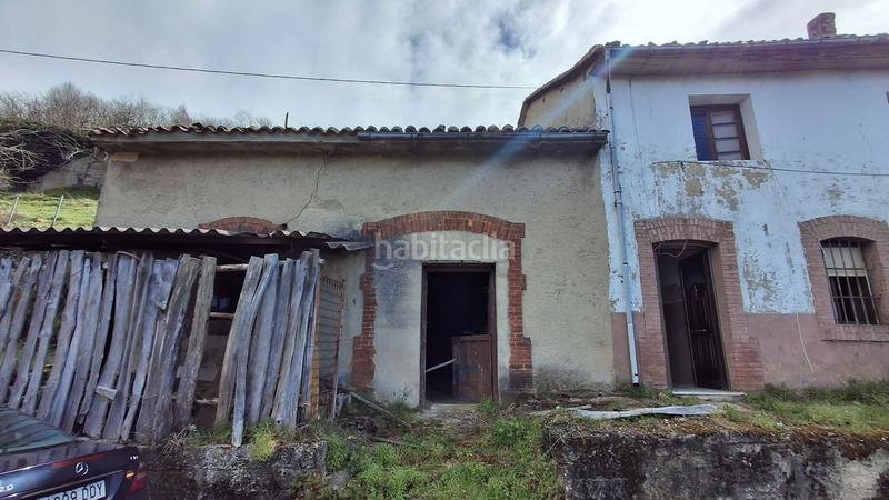 Foto ea57f64a-3d14-4dae-a3b6-ae3a1ce23dff. Casa en la pola Siero Siero