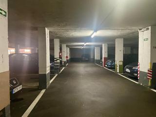 Car parking in Llano
