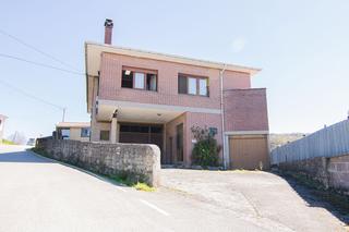 Casa a Sama