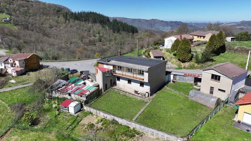 Foto afdbdbd5-6119-41f6-a9b3-3912f44d90b4. Casa en Sama Langreo