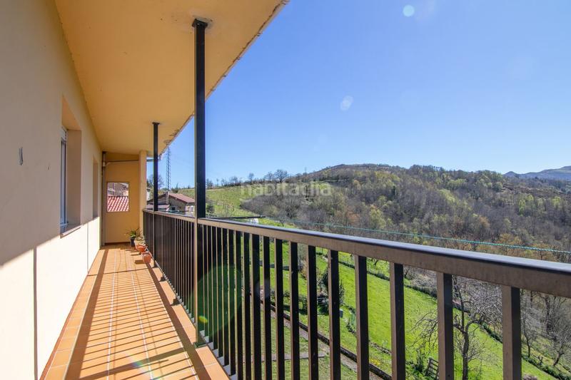 Foto dd967371-85c1-4f15-bd52-ad40f83d5681. Casa en Sama Langreo