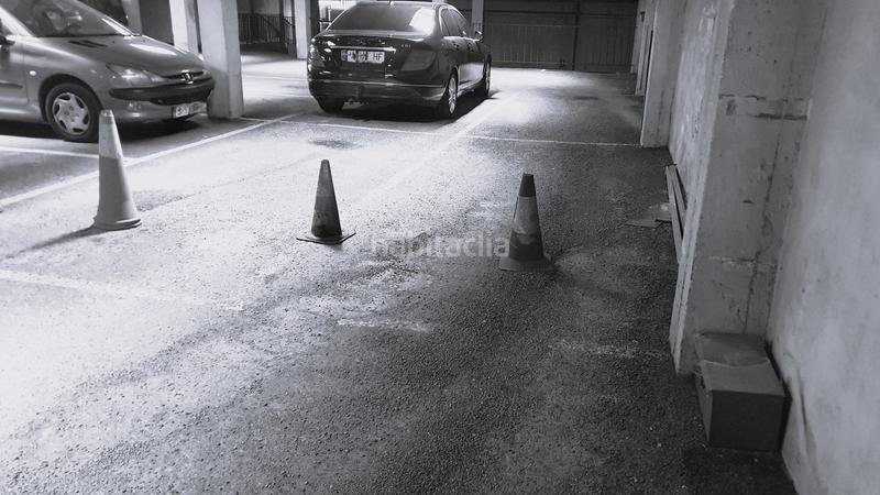 Foto efc60ae7-e490-439f-bdc3-62acb77f57d7. Location parking voiture dans La Arena Gijón
