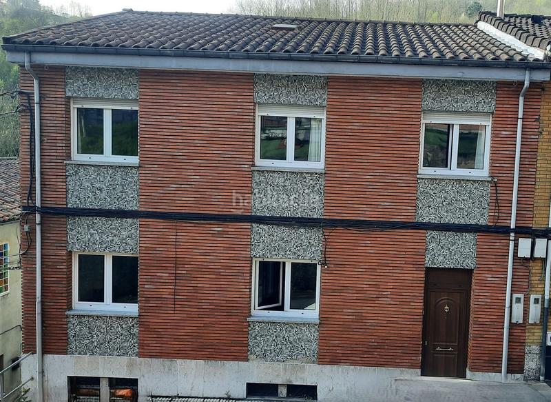 Foto 887675d3-bb6f-4596-8536-83c13e1a160c. Casa en Sama Langreo