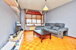 Etagenwohnung in Lena