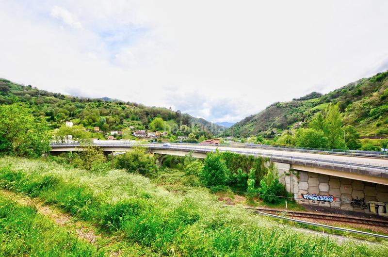 Foto 945a5f8a-a831-481e-817b-3422c3c93959. Terreno residencial en Santa Marina - Polígono Mieres