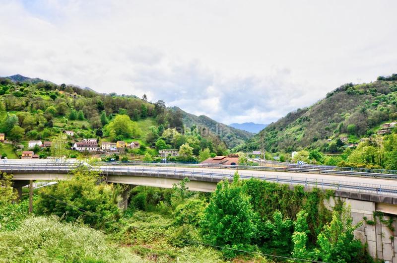 Foto 74f1ed05-fc57-4c7d-bdfd-05dc97dc6a08. Terrain résidentiel dans Santa Marina - Polígono Mieres