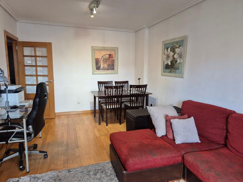 Foto eaf9a451-3a5b-46aa-a098-6f6e2dcbf927. Appartamento con riscaldamento parcheggio piscina in Gijón