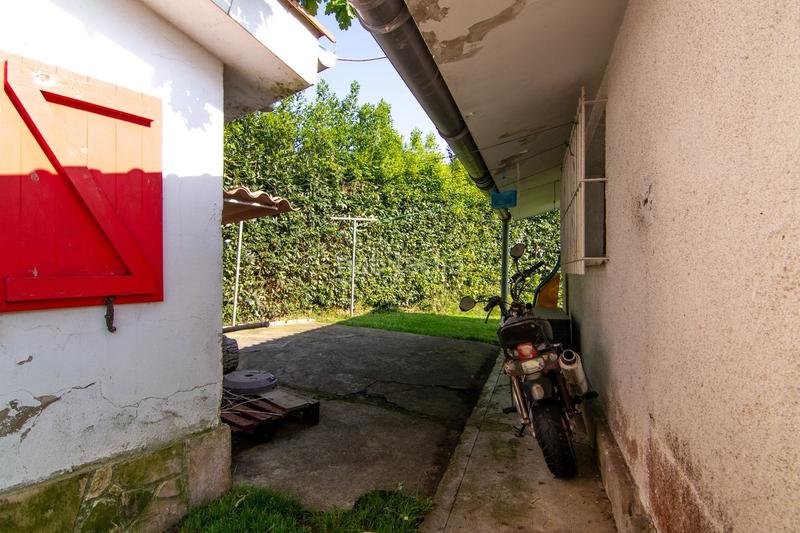 Foto d3bfde9d-c037-403c-aeda-74e391508243. House with heating parking pool in Somió Gijón