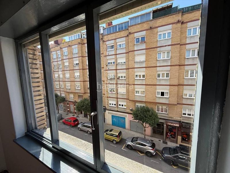 Foto 2cad0752-e007-4eba-8542-89bc663cb8f7. Piso en Pumarín Gijón