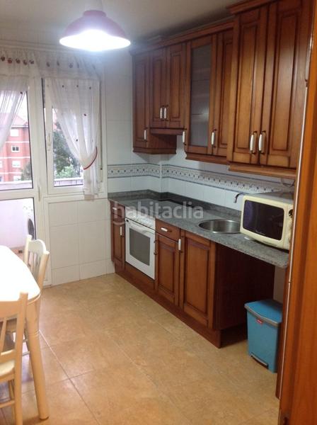 Foto c43218f2-da87-48eb-a5be-a71e3af011ac. Appartamento con parcheggio piscina in Villalegre - La Luz Avilés