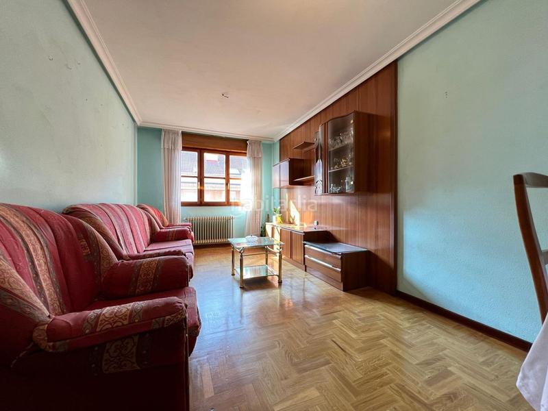 Foto 000a2d8a-0103-4163-9caf-f98b6ce0e11a. Flat with heating pool in Pumarín Gijón