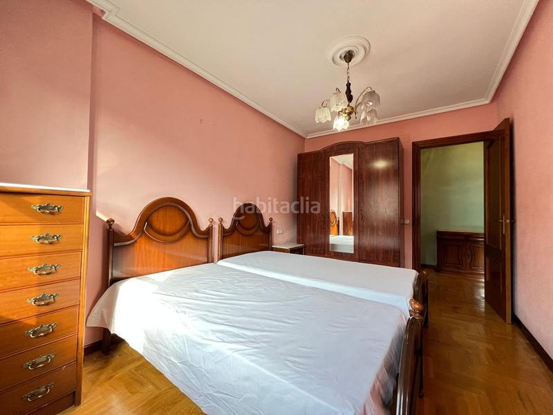 Foto 3613c0df-2aa8-4dd6-bc9d-61f12886e78c. Flat with heating pool in Pumarín Gijón