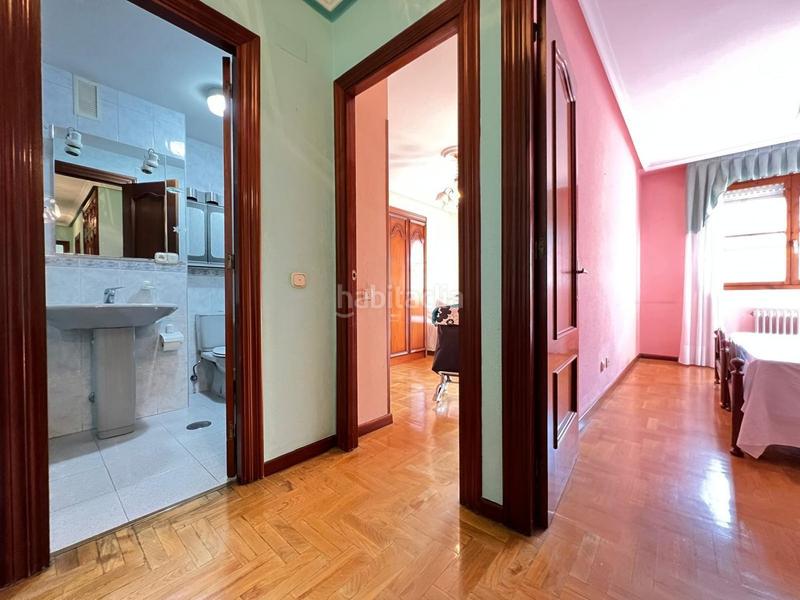 Foto a36dd208-dda3-47cb-9569-243cc418ba2c. Flat with heating pool in Pumarín Gijón