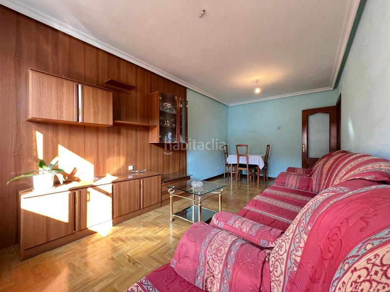 Foto b8f24aeb-b15c-4e4f-aba7-0309e55e6af1. Flat with heating pool in Pumarín Gijón