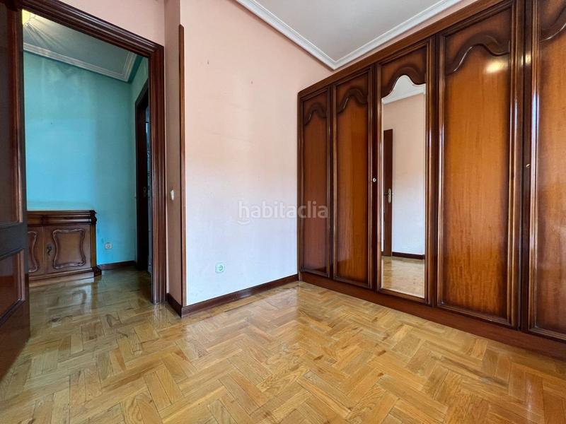 Foto f279e40c-0ea0-4623-93b9-bcf122187927. Flat with heating pool in Pumarín Gijón