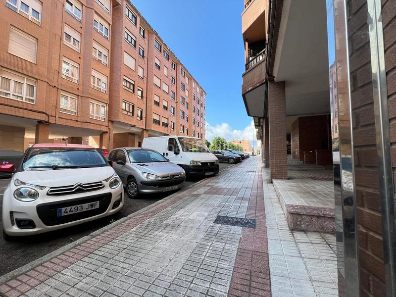 Foto 496bbb1f-60d3-4656-ac46-a053245c7cba. Piso en Pumarín Gijón