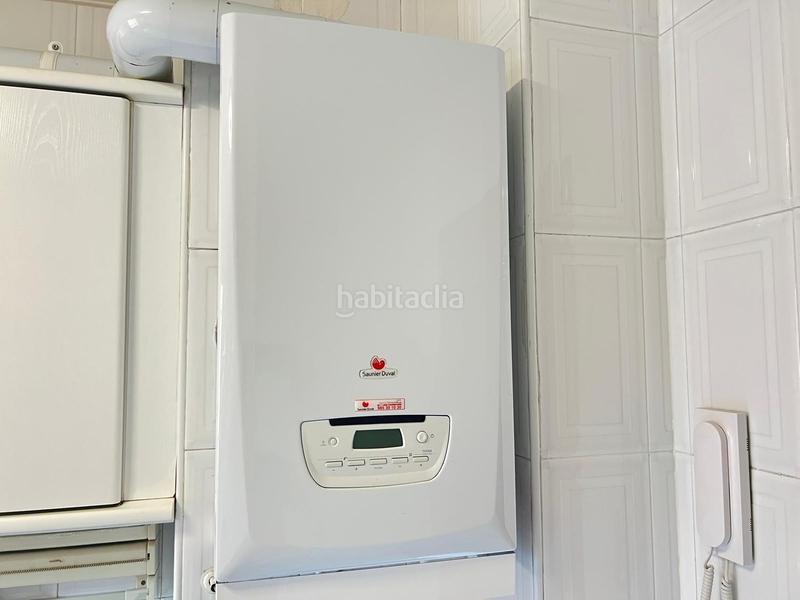 Foto e0ee5bb5-5667-44f3-acec-8a081273752a. Piso en Pumarín Gijón