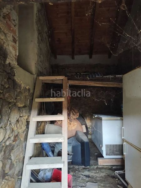Foto 073d3d37-a92b-4768-b3de-84bfef6b7c58. Casa amb aparcament piscina a Valdés