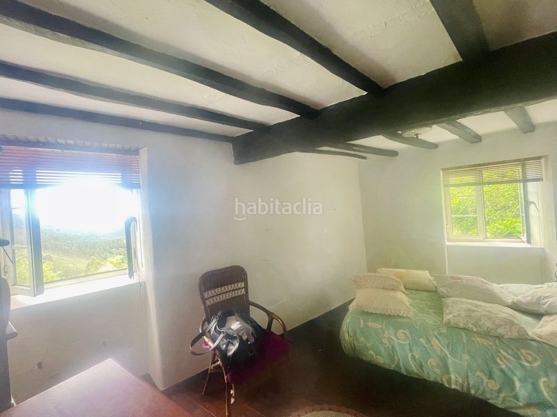 Foto eed8f480-c4a8-40a5-9ecb-216e637f5f66. Casa amb aparcament piscina a Valdés