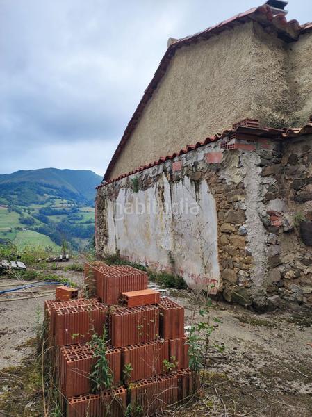 Foto fb82e371-e671-4ec4-9a77-7659757ad26e. Casa en Parres