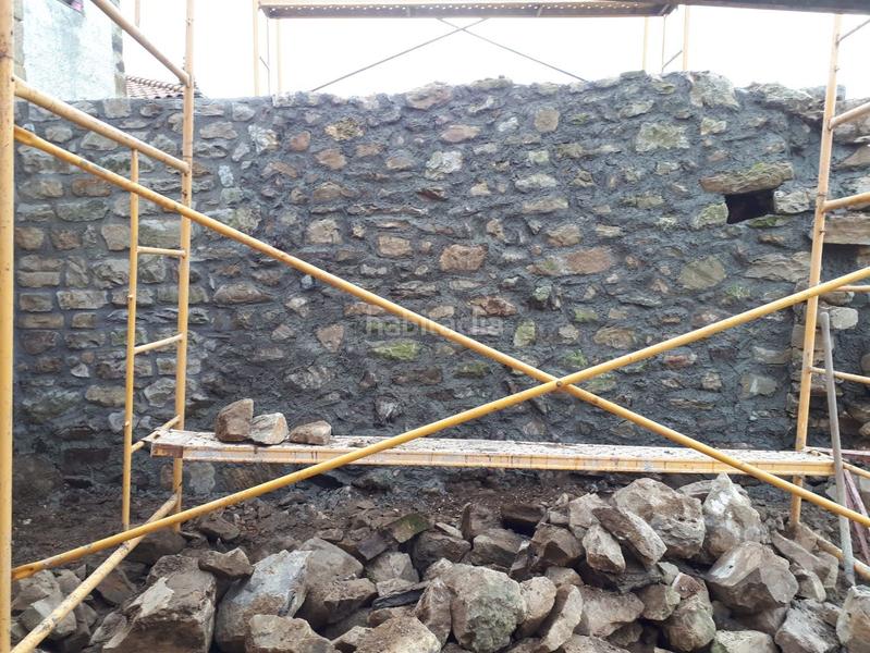 Foto 20a3a59c-ae6d-44b6-b429-2f099d63b031. Maison avec piscine dans Parres