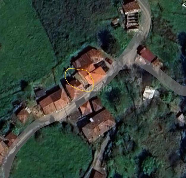 Foto 37d11fdd-845a-4344-ad24-cbec13a71b66. Maison avec piscine dans Parres